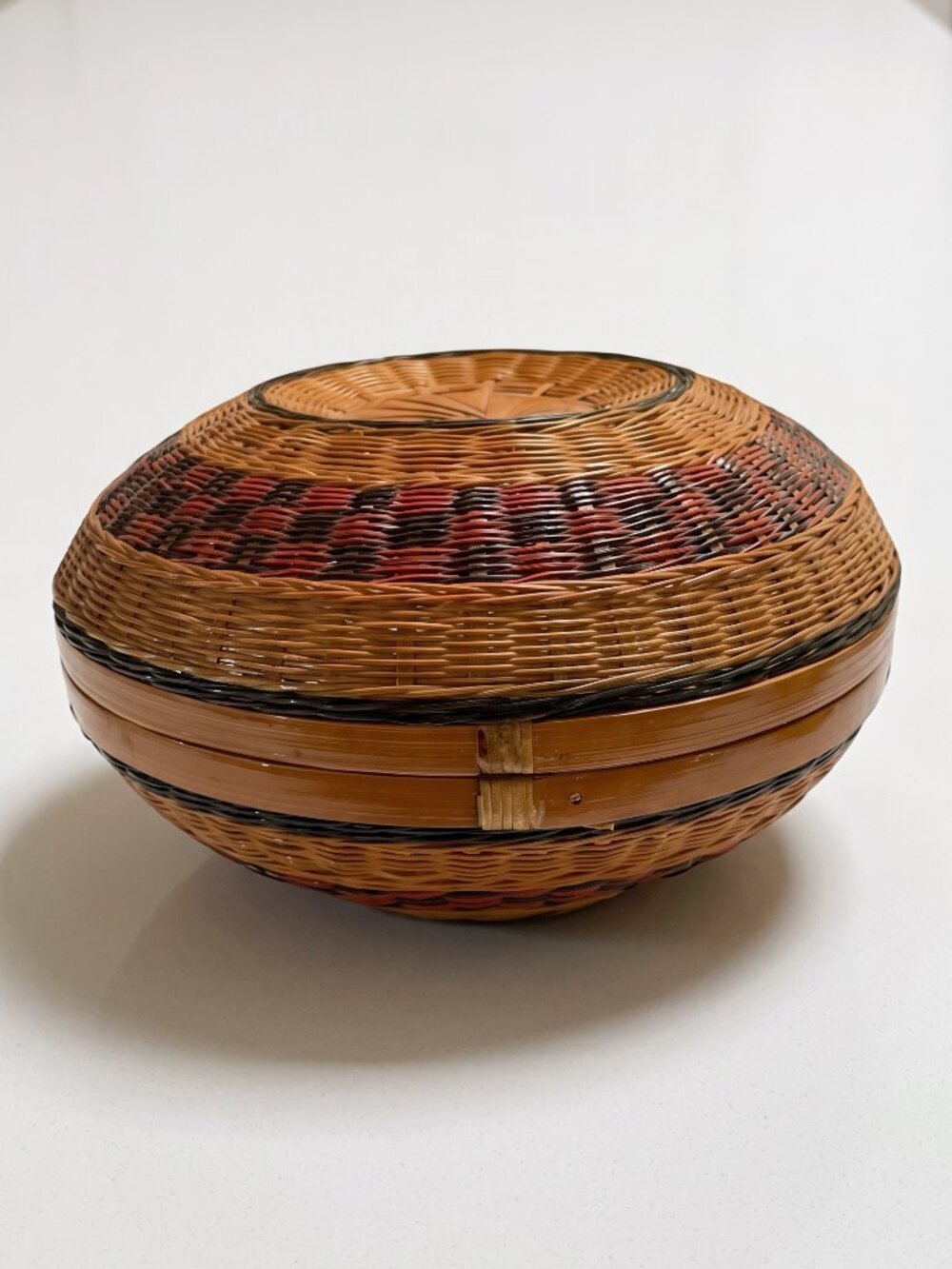 Rare Vintage Chinese Woven Bamboo Lidded Basket Round Storage Decor 7â